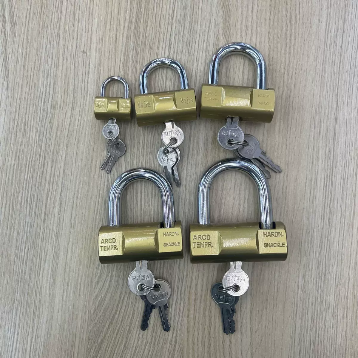 30mm---80mm铁榔头锁一字榔头锁 直开铁锁仿铜挂锁铁挂锁铜芯