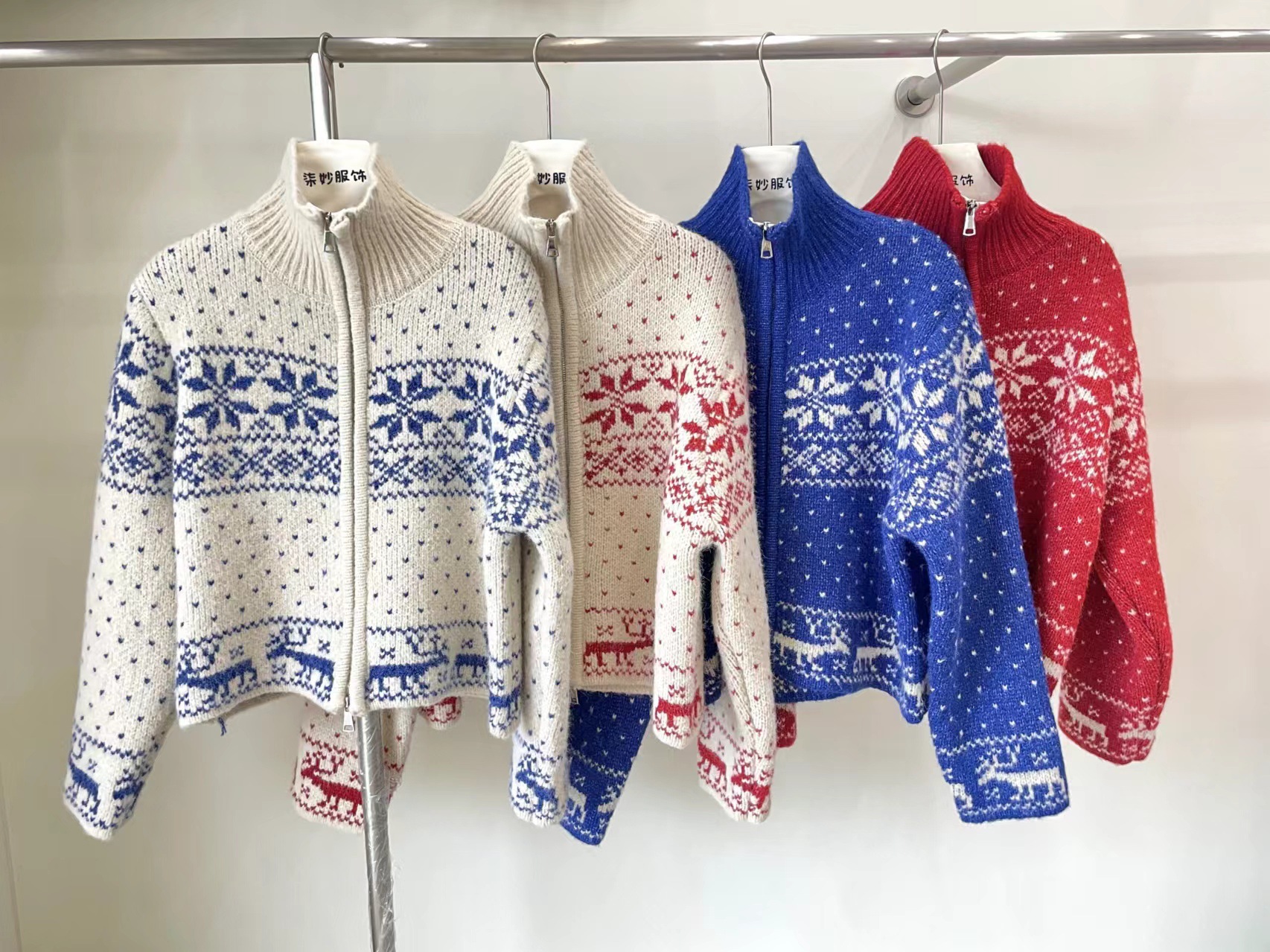 Blanco y azul
