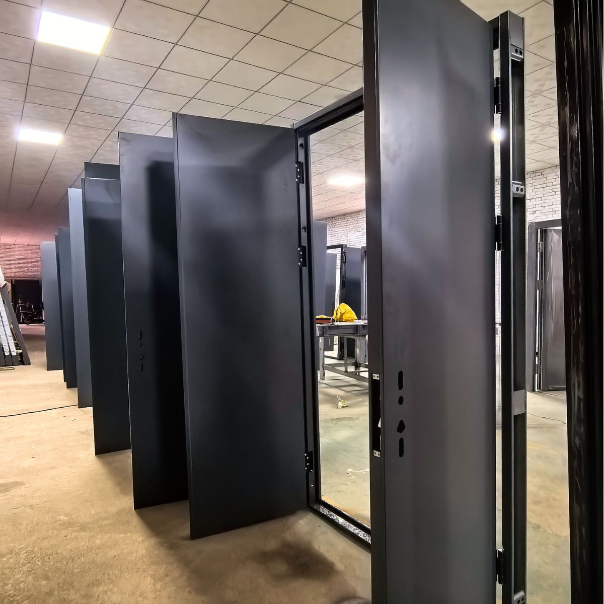 供应鼓房隔音门轰趴馆隔音门影剧院隔音门影音室隔音门琴房隔音门