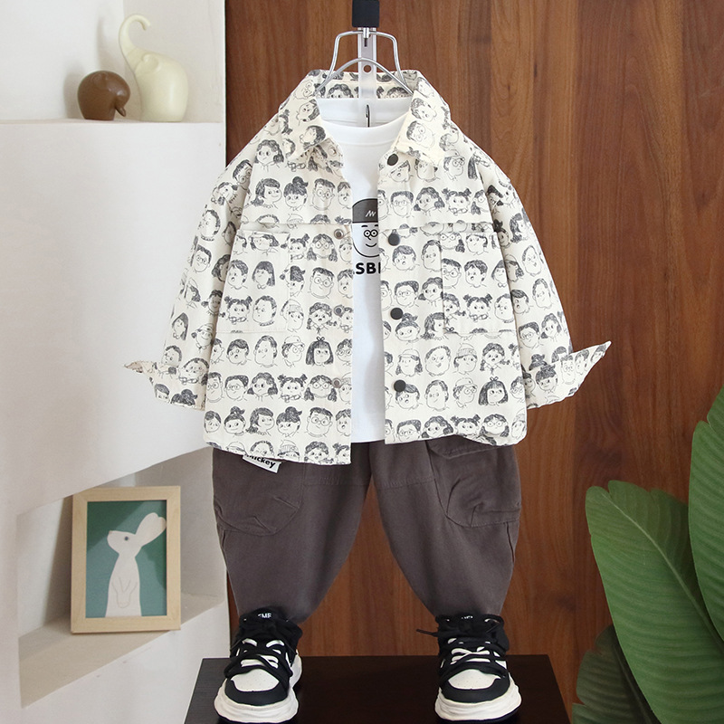 5725 Traje de otoño para niños 2025 Nuevo bebé Primavera y otoño Cool y guapo Camisa casual coreana de tres piezas para niños