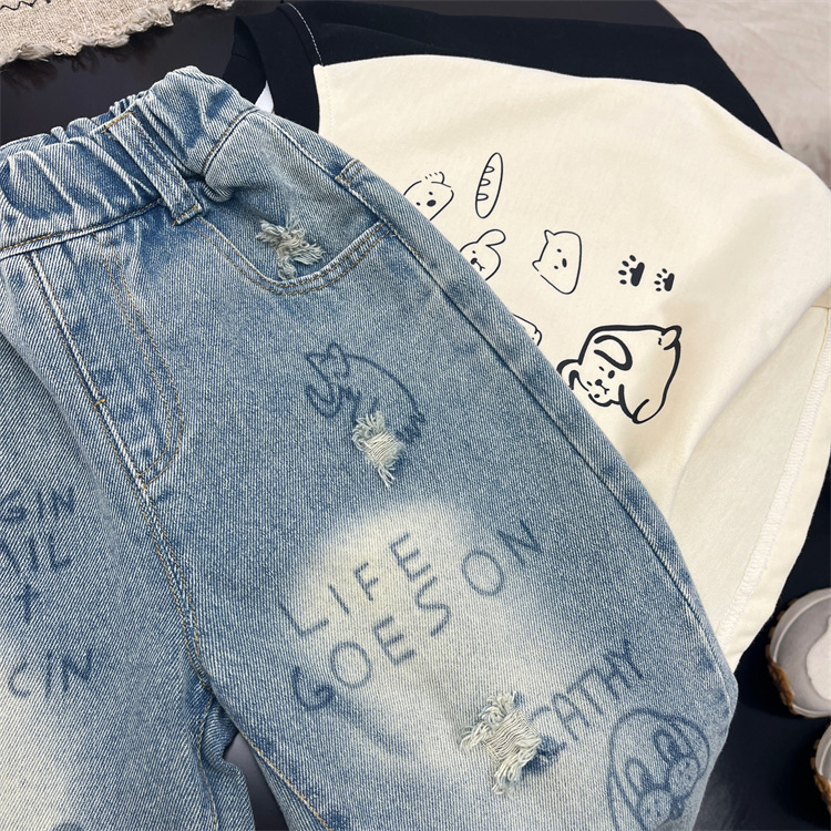 Blugi pentru copii, primăvară și bebeluși la modă pentru toamnă, versiune coreeană, model graffiti cu picior drept pentru băieți._voghion.com