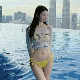 2025新款女士卡通印花防晒长袖女薄款宽松比基尼显瘦性感情趣泳衣