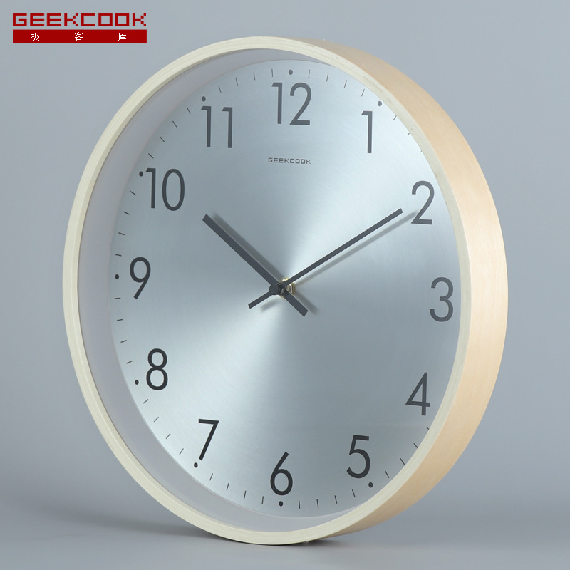 Simple Nordic Square Clock: Mingqu Wood Frame