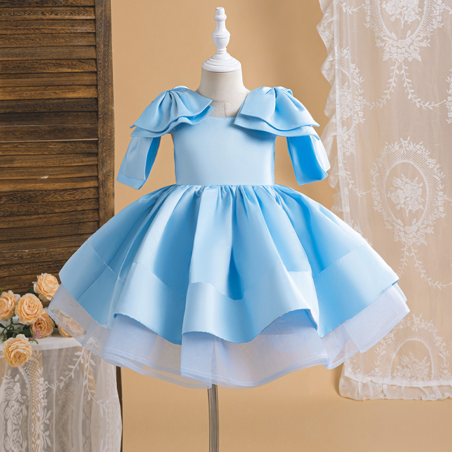 2026 vestido de niñas Europa y América nuevo satén arco de la princesa Xiao Yan ropa de espectáculo infantil