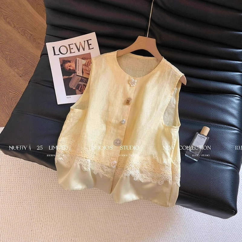Yellow High-End Lace Splicing Vest for Women Summer New Style 2025 Old Money Style Fashionable Sleeveless Top Trendy Yellow High-End Lace Splicing Vest for Women Summer New Style 2025 Old Money Style Fashionable Sleeveless Top Trendy