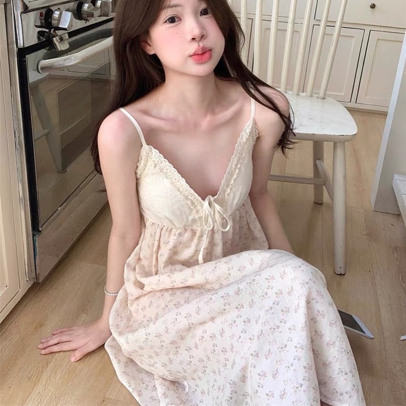 Pijama de cabina de verano para mujeres nuevas flores dulces lindas literarias o casuales cuellos profundos pijama casero estilo vins