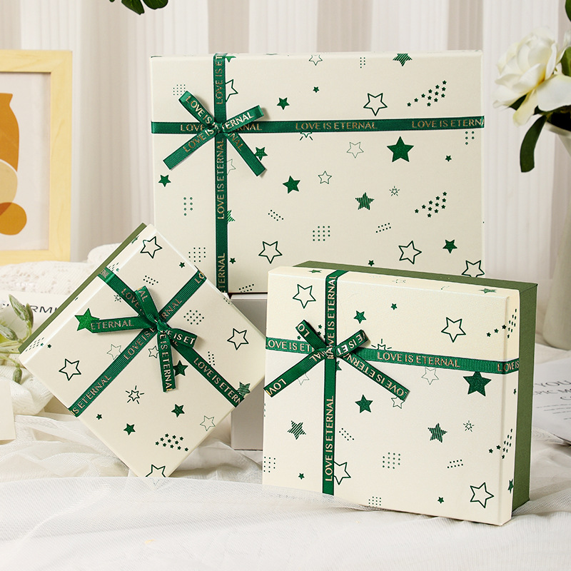 Spot nueva caja de regalo, caja de embalaje de cosméticos, caja de regalo de cumpleaños, caja vacía de regalo de mano cubierta del cielo y la tierra, fábrica al por mayor