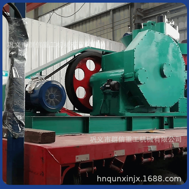 水泥砖机                矿粉制砖机          液压免烧砖机