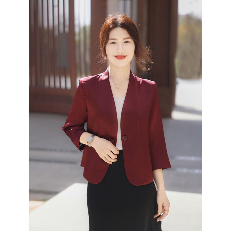 New Spring/Summer Elegant Women's Blazer for Petite Figures, Slim Fit, Three-Quarter Sleeves, Sun-Protective Top New Spring/Summer Elegant Women's Blazer for Petite Figures, Slim Fit, Three-Quarter Sleeves, Sun-Protective Top