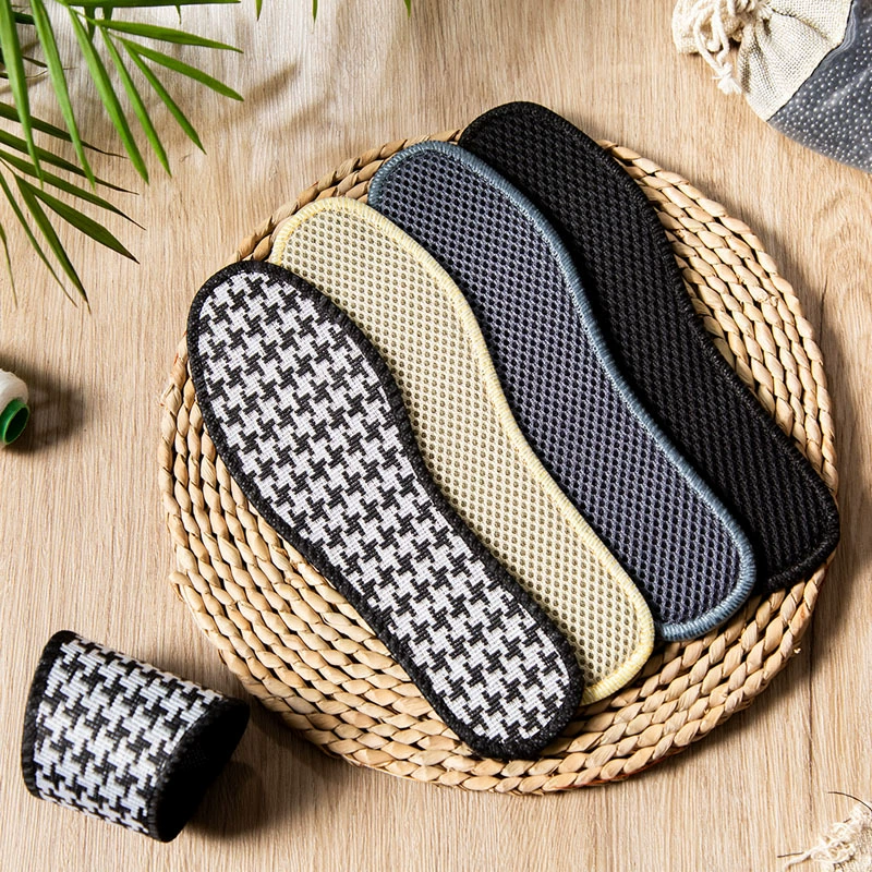 Мужские стельки: влагопоглощающие, антибактериальные, дышащие, комфортные, с мягкой подошвой, легкие, с ароматом полыни и бамбукового угля, летние спортивные стельки.