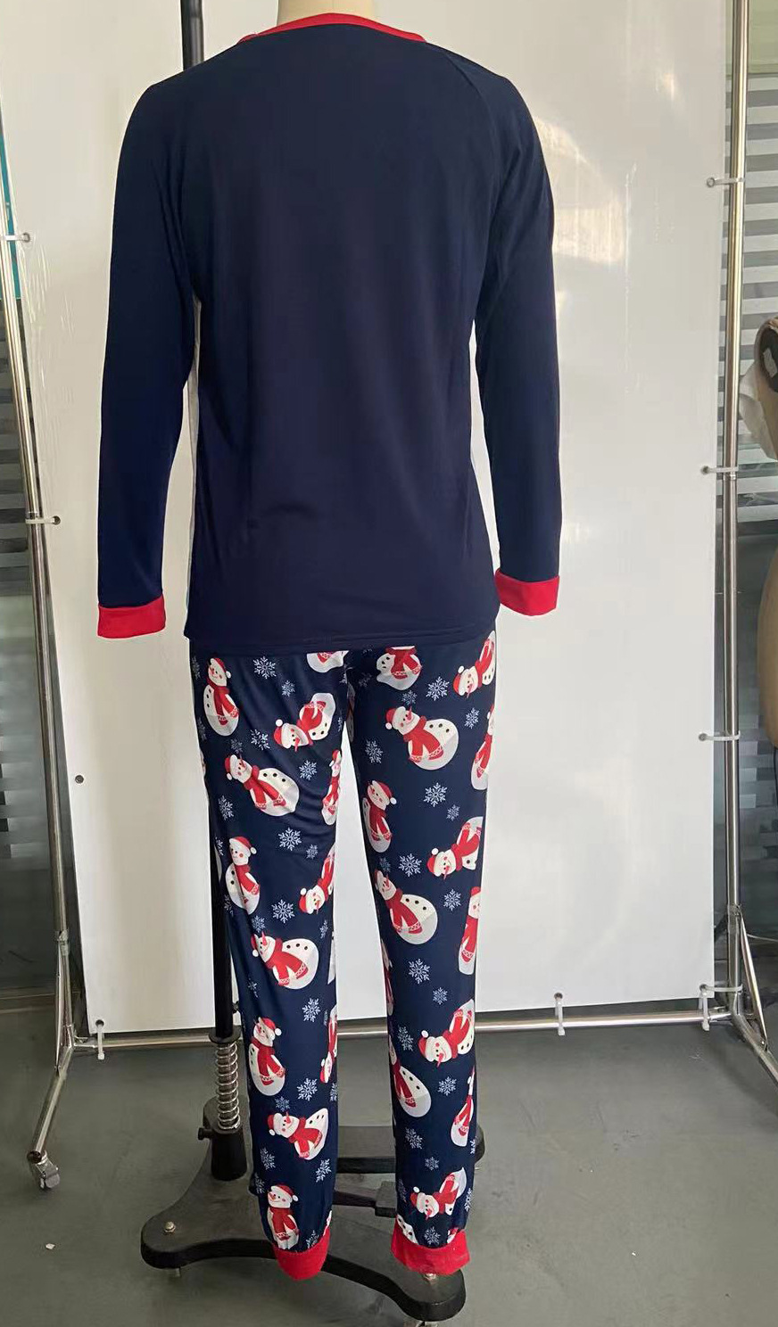 nové vánoční pyžamo s dlouhým rukávem, kulatým výstřihem a potiskem pro rodiče a děti_voghion.com