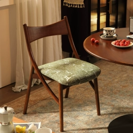 电脑桌;搁板、壁架;书架