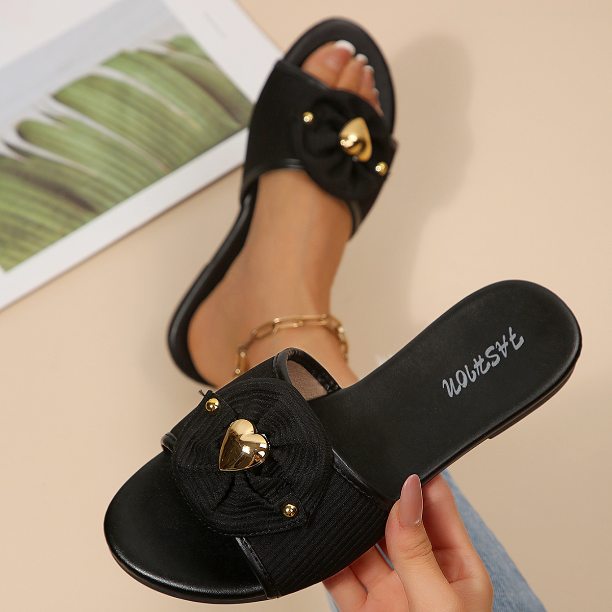Sandalias Planas con Adorno Floral de Cuero Sintético, Cómodas, para Uso Casual