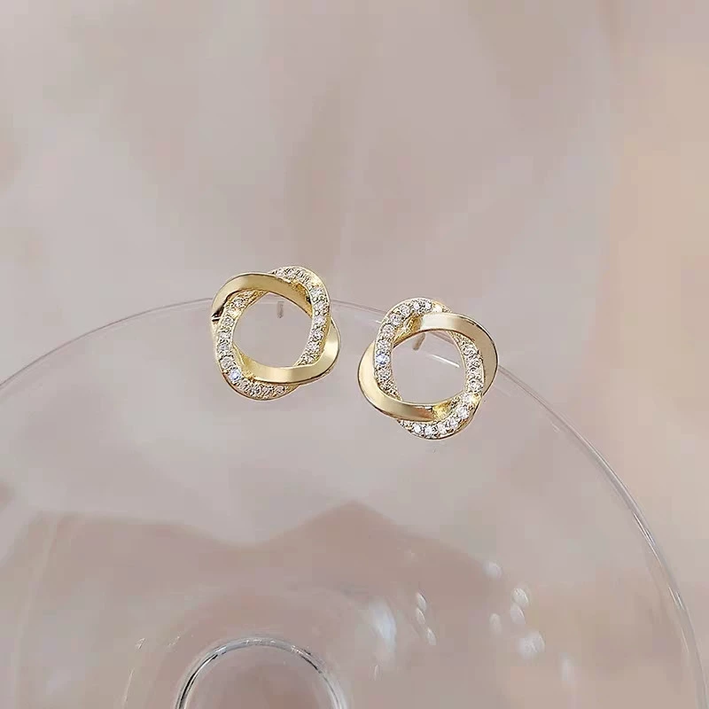 Серьги из серебра 925, европейский стиль, простые элегантные модели, лёгкие гвоздики и подвесы