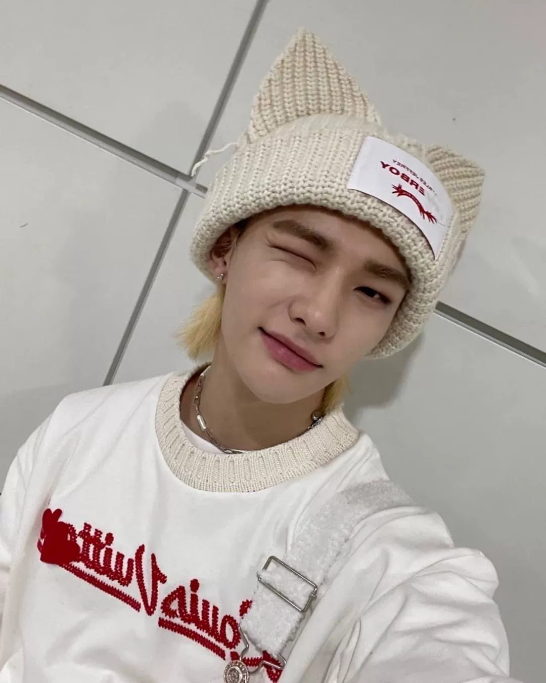 Li Yanhao Wayv WayV Huang Guanheng Hendry та же шапка с кошачьими ушками, вязаная шапка, милая шерстяная шапка