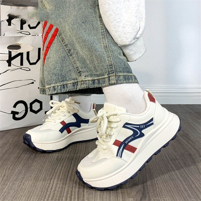 Zapatos deportivos de suela gruesa de diseño original de mujer, primavera y otoño de 2025, nuevos zapatos retro de altura en la tendencia