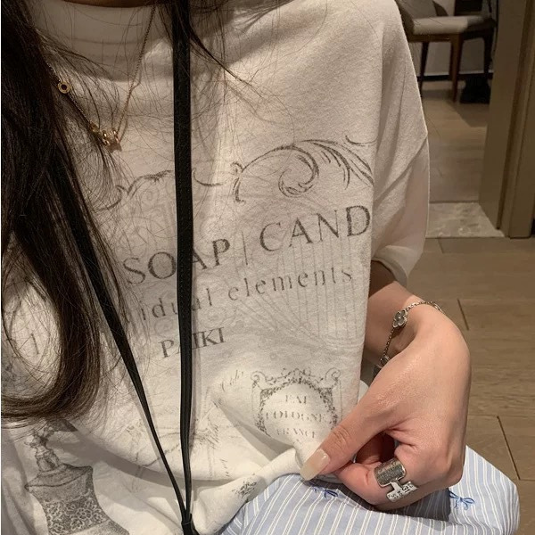 Xishi 2025 Summer New Style Perfume Print Vintage Distressed Short Sleeve T-Shirt Women's Lazy Loose Top Summer Xishi 2025 Summer New Style Perfume Print Vintage Distressed Short Sleeve T-Shirt Women's Lazy Loose Top Summer