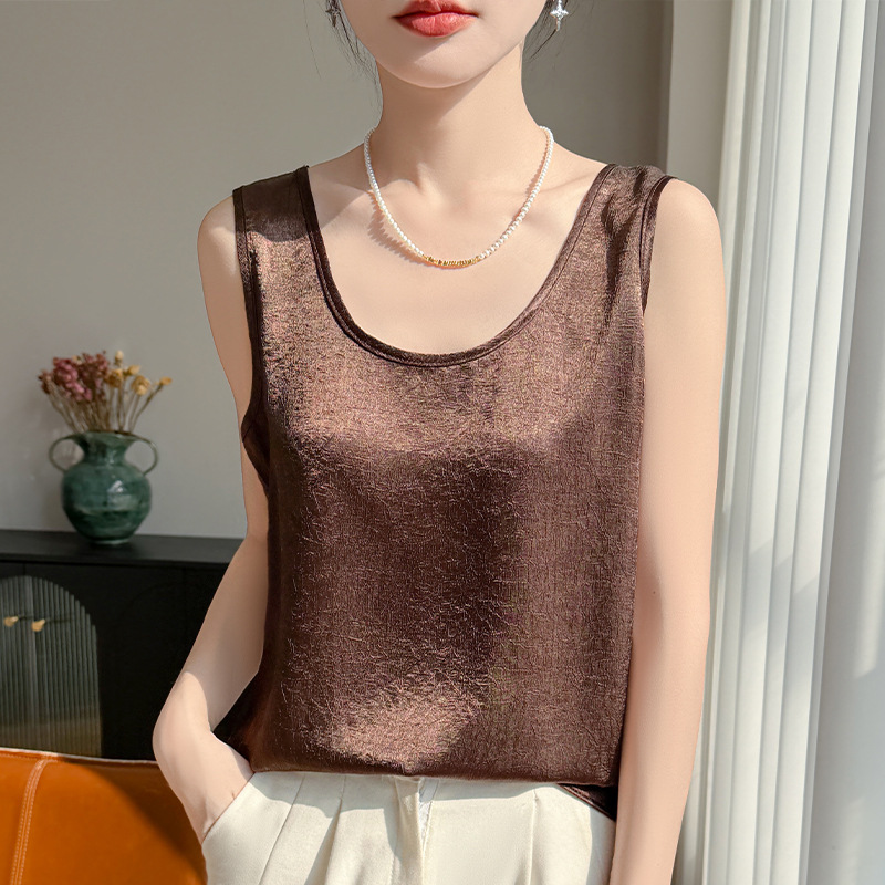 2026 New Style Round Neck Sleeveless Vest for Women, Pure Color Silky Satin Spring and Summer Camisole Outerwear 2026 New Style Round Neck Sleeveless Vest for Women, Pure Color Silky Satin Spring and Summer Camisole Outerwear