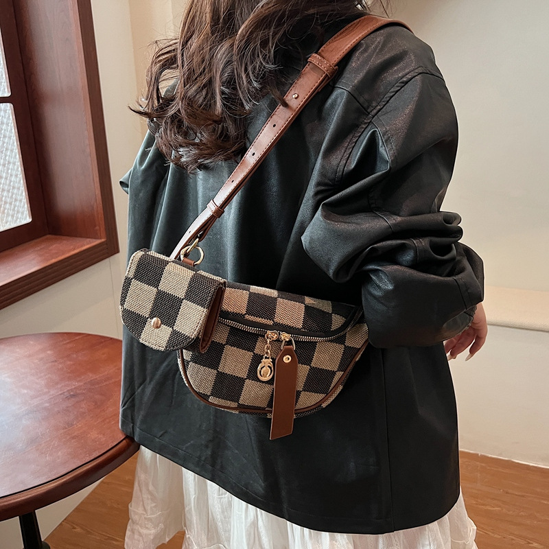 Ventas transfronterizas en caliente de moda versátil para viajar con tablero de ajedrez tela pequeña bolsa de auriculares bolso de pecho bolso de cintura 2 en 1
