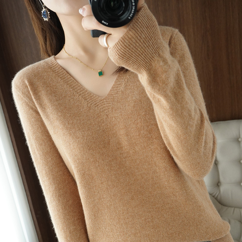 Clearance cashmere sweater! 2022 autumn and winter New V-neck sweater Korean style knitwear Internet celebrity bottoming sweater