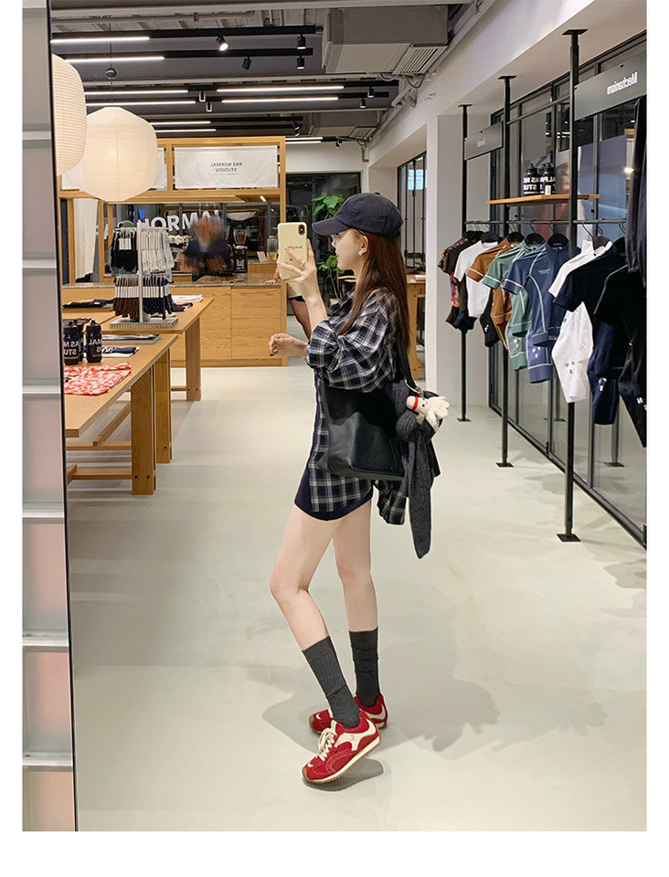 Giày sneaker nữ da bò lưới thân thấp dây buộc gót ẩn 6 cm — Đen (Gót ẩn 6CM) - Còn hàng, Đỏ (Gót ẩn 6CM) - Còn hàng chi tiết 48