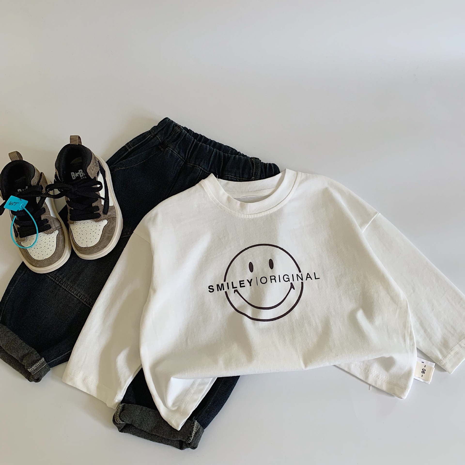 Mai Bao camiseta infantil 2025 primavera y otoño nuevos productos bebés estilo extranjero simple camiseta de base coreana de manga larga chaqueta de niño moda