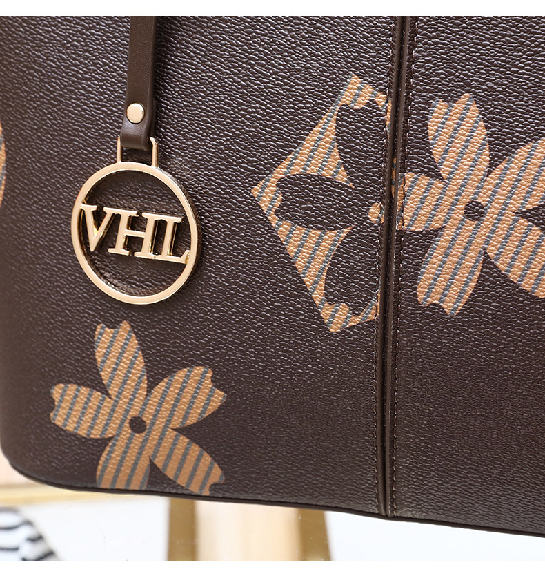 2023 New Hot Selling Love Sunday Women's Bag Versatile Printed Temperament Handbag Large Capacity Shoulder Bag_voghion.com