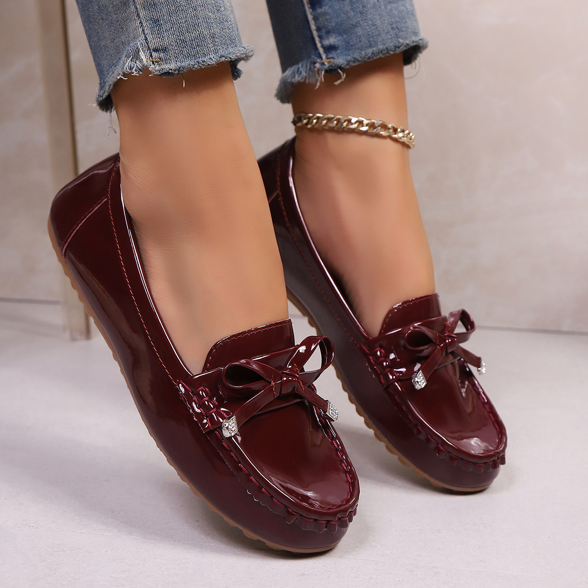 Damen-Slipper in Übergröße, flach, zum Hineinschlüpfen, Schleife, weiche Sohle, runde Zehenpartie, Obermaterial aus PU_voghion.com
