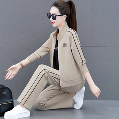 休閒運動服套裝女洋氣減齡春秋女士時尚開衫外套闊腿褲跑步三件套