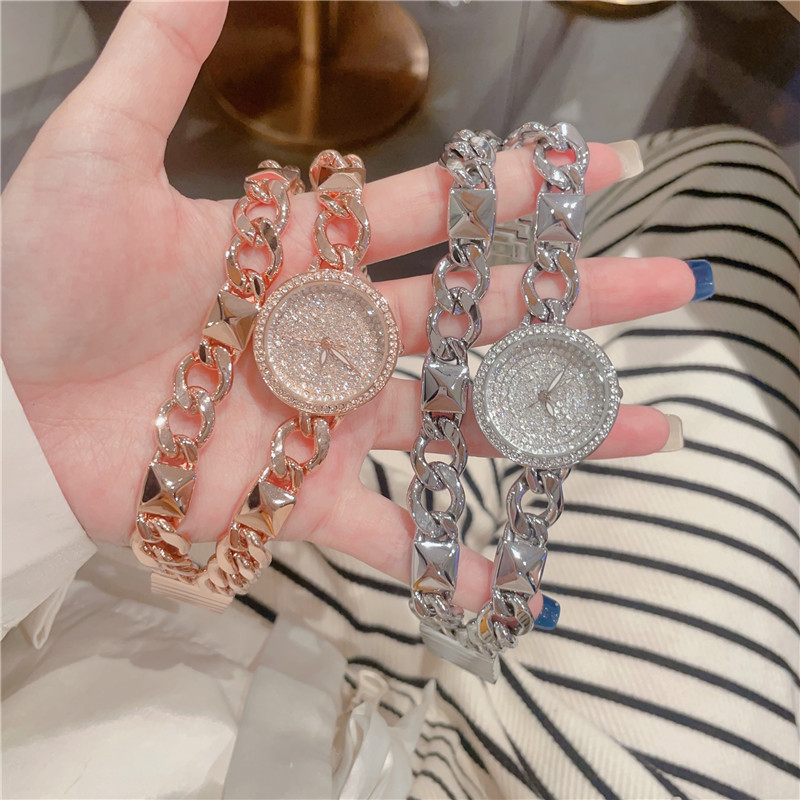 110g Weight Retro Classic Style Solid Color Jewelry Buckle Quartz Watch