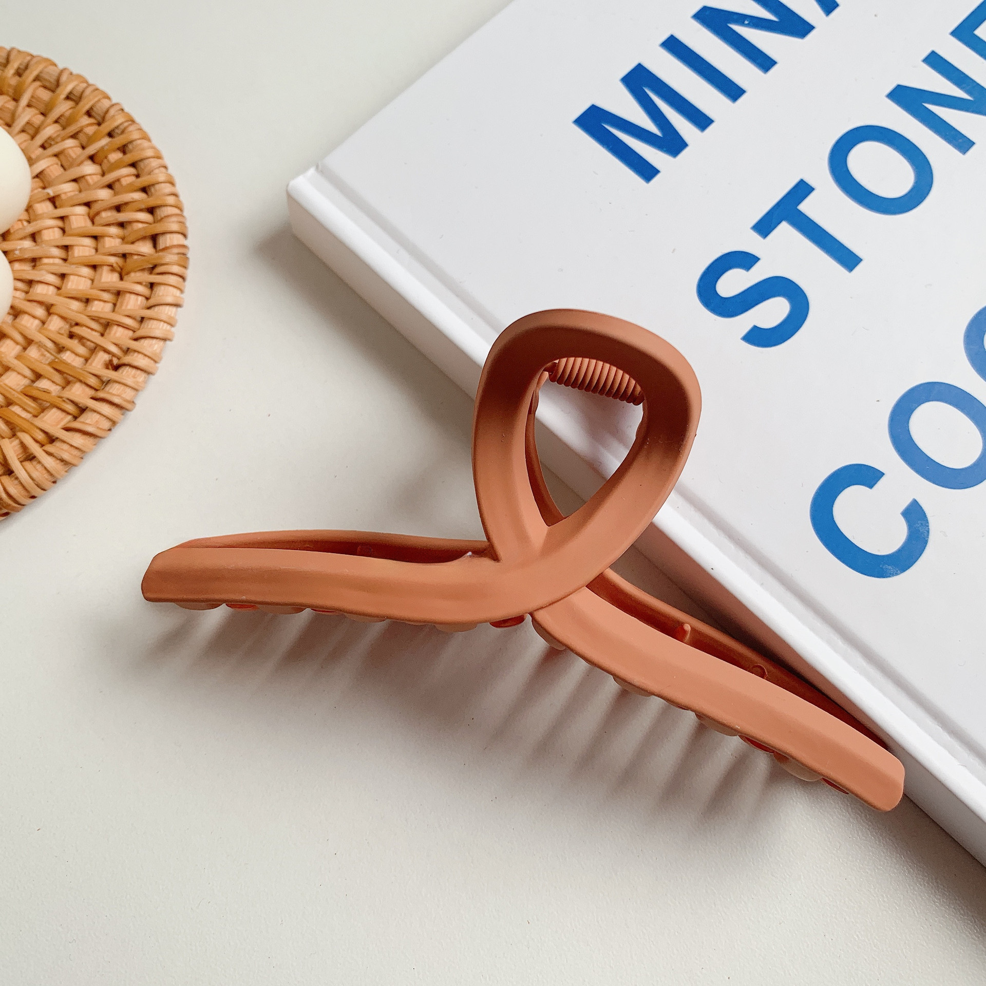 Frosted Large Hairpin Korean Disc Hair Clip Girl's Head Hair Clip Headwear Large Shark Hairpin Wholesale_voghion.com