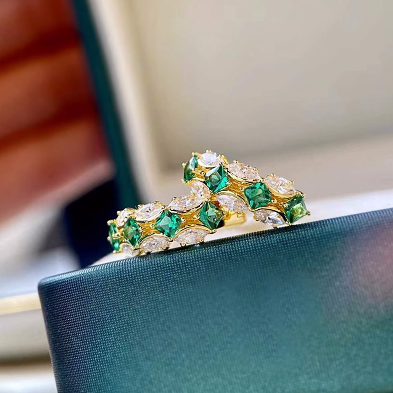 Pendientes de lujo para mujer con diamantes talla marquise_voghion.com