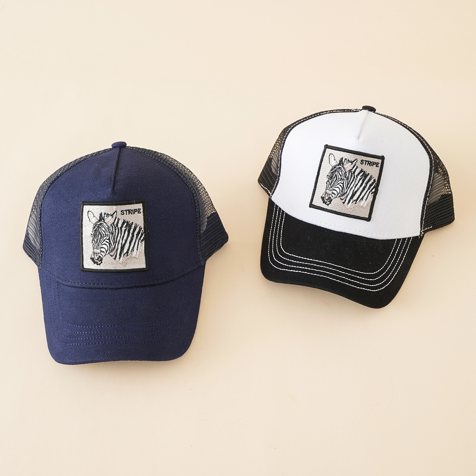 Bordado de animales pegatinas sombrero para el sol, los hombres y las mujeres de hip-hop moda marea sombrero