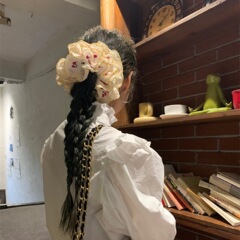 四層の甘いさくらんぼの大きい腸の輪の新型の美しいファッションの気質のシュシュの高級感の小さい腰の髪のひもの花の女性