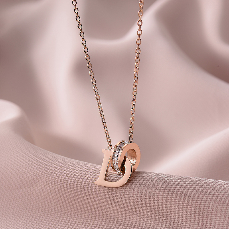 DO Letter Double Ring 18k Necklace Women's Diamond-encrusted Titanium Steel Anti-fading Elegant Cyber Celebrity Clavicle Chain Simple Fashion Niche