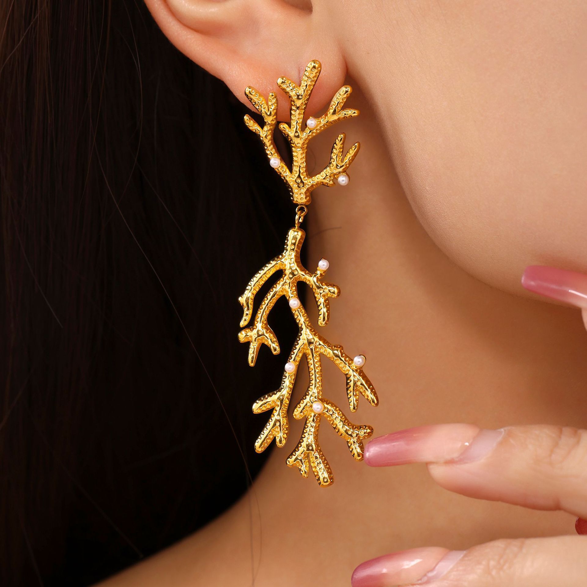 Square Sugar Exaggerated Pearl Texture Coral Shaped Fashionable Earrings Women's Stainless Steel Earrings_voghion.com