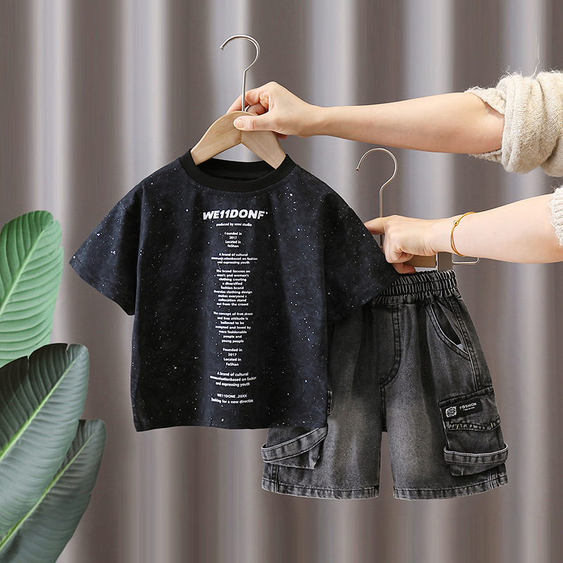 7132 Traje de manga corta de verano para niños, chico guapo, ropa de moda coreana, camiseta de dos piezas de verano con letras