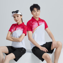 夏中国代表チームスポーツランニングスーツ半袖ショーツグループパフォーマンススーツ男性と女性のスポーツとレジャースーツ