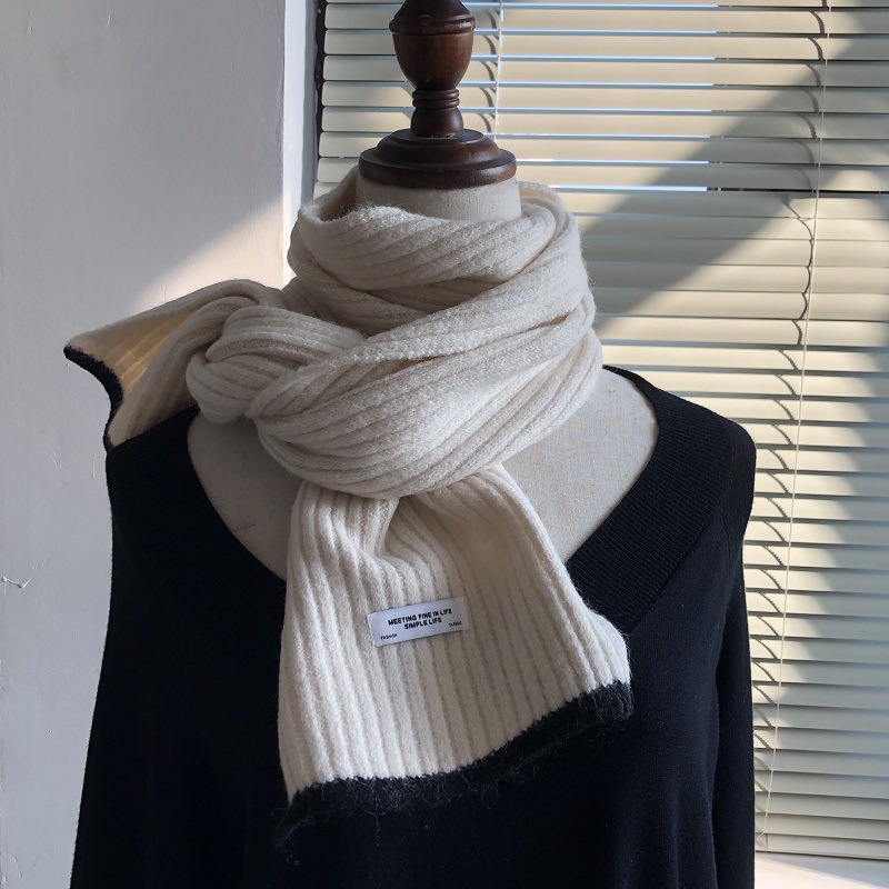 Unisex Simple Style Solid Color Knit Scarf display picture 19