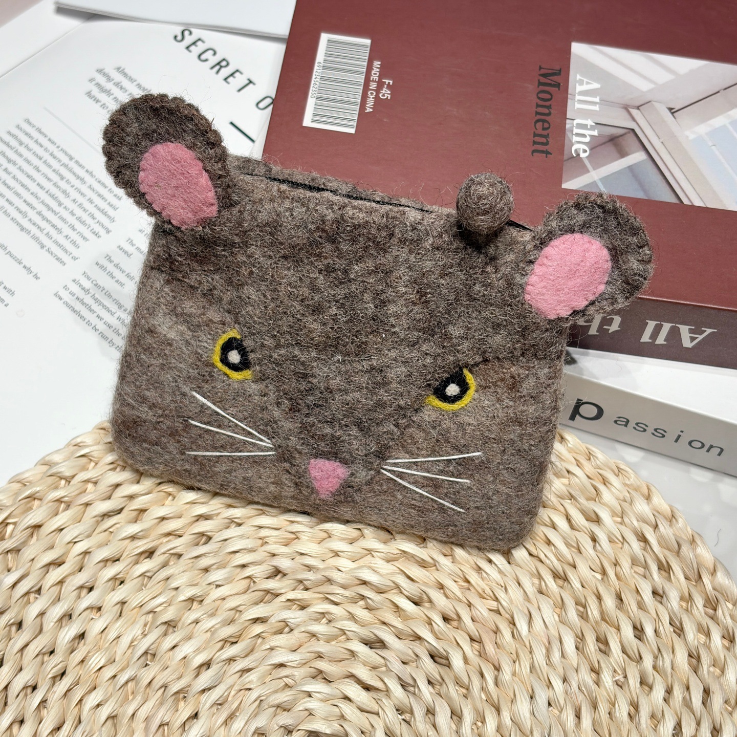 갈색 쥐 동전 지갑