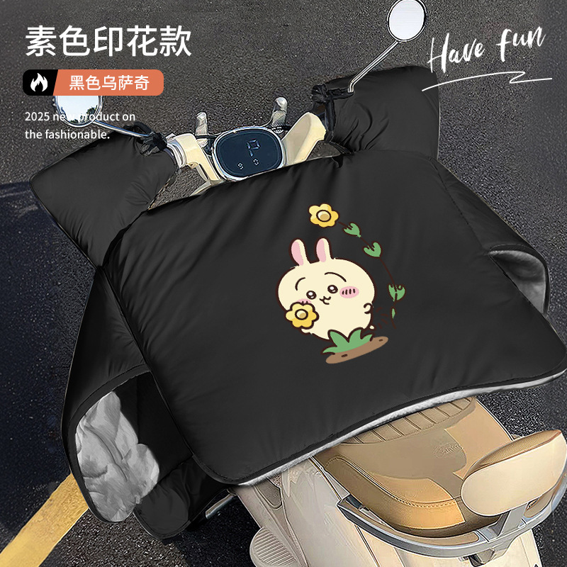 レインコートの大人用セパレート式レインパンツセットは、長い全身防豪雨自転車で使い捨てレインコートを着ています|undefined