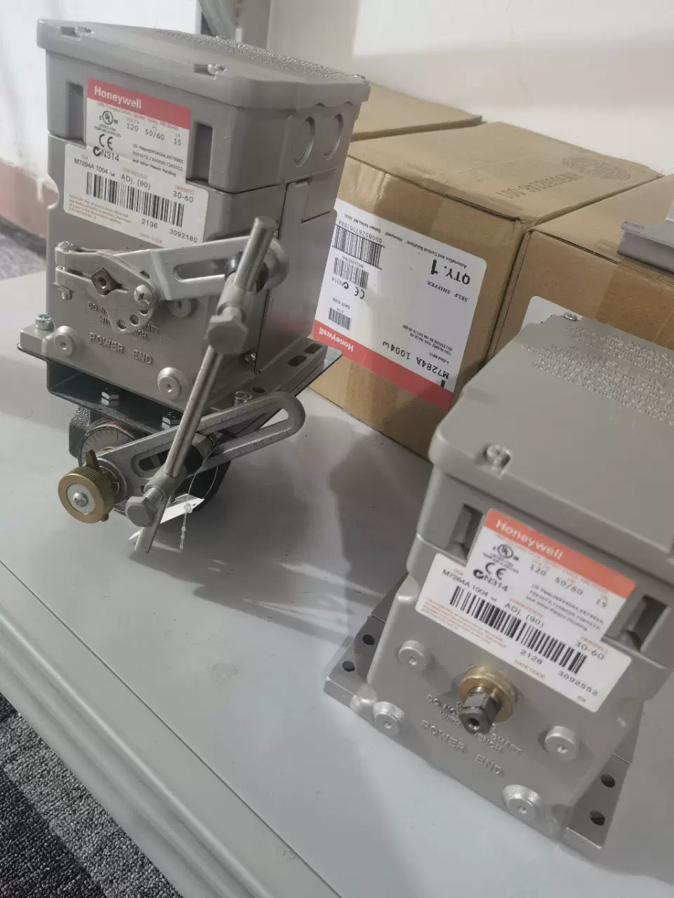 Honeywell执行机构 M7284A1004燃气比例马达霍尼韦尔执行器代理