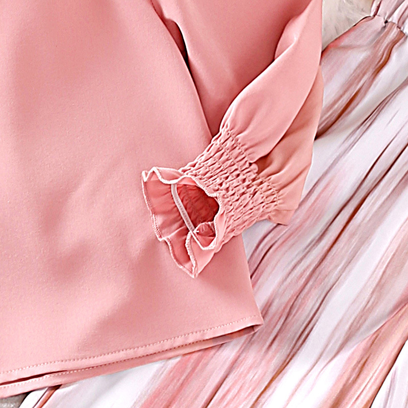 Conjunto de menina com top às riscas e calças manga comprida_voghion.com
