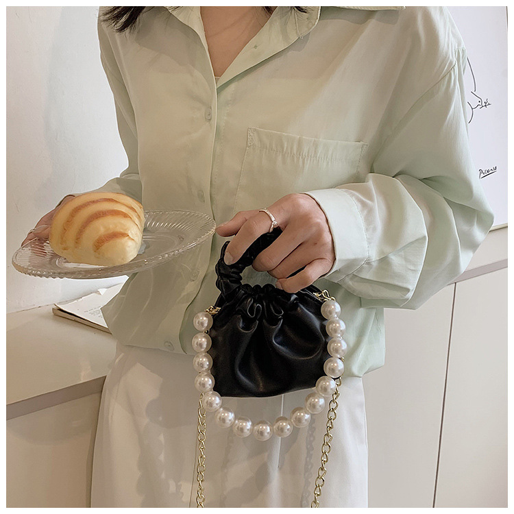 255g Weight Beading, Pearls Fashion Element Clasp Frame Closure Type Top Handle, Chain Strap Type Crossbody Bag Bags Type Casual, Daily, Shopping Occasion Pu Leather Material Solid Color Pattern All Seasons Season Kid'S Gender Cute Style Bucket Shape Kid'S Pu Leather Solid Color Cute Beading Pearls Bucket Clasp Frame Crossbody Bag 40