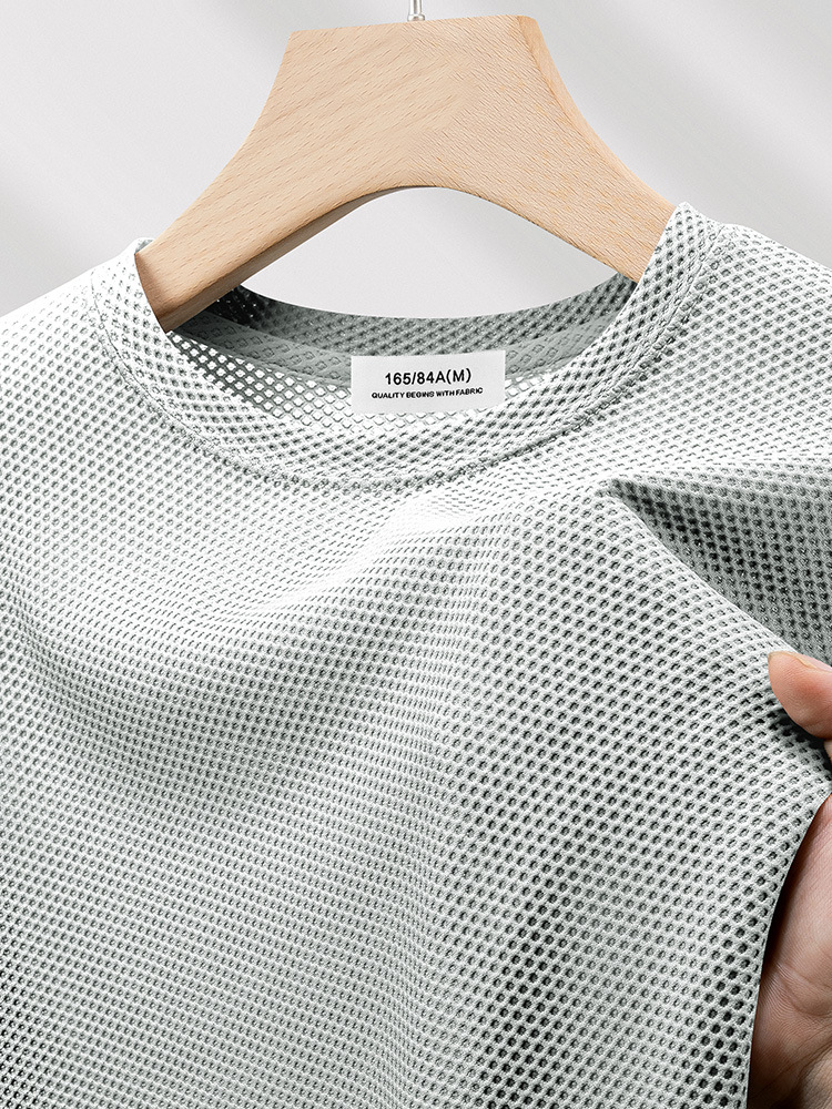 Cool Breathable Mesh Short-Sleeved T-Shirt for Young Men in Summer Quick-Drying Ice Silk Sports Versatile Half-Sleeved Tops