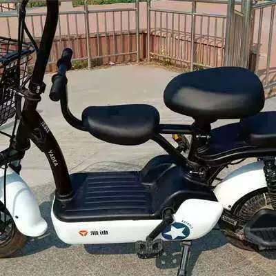Electric car child seat: Seat for Infants and Young - black-bold