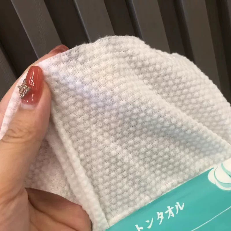 To wash the face scarf (drawing)