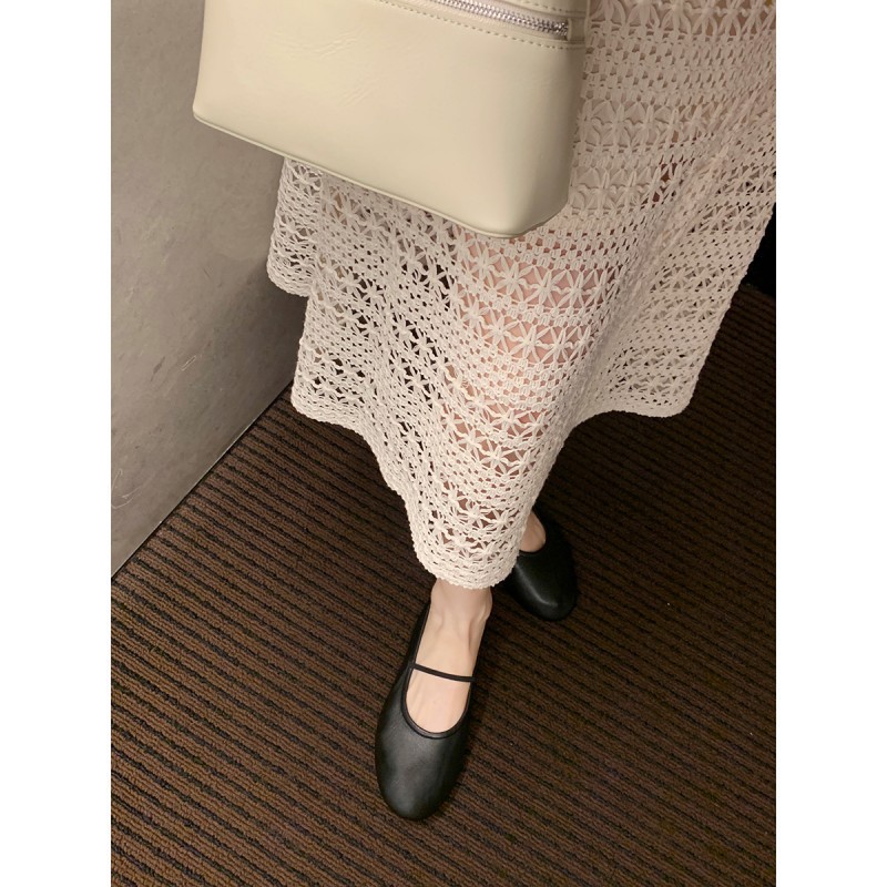 검은색