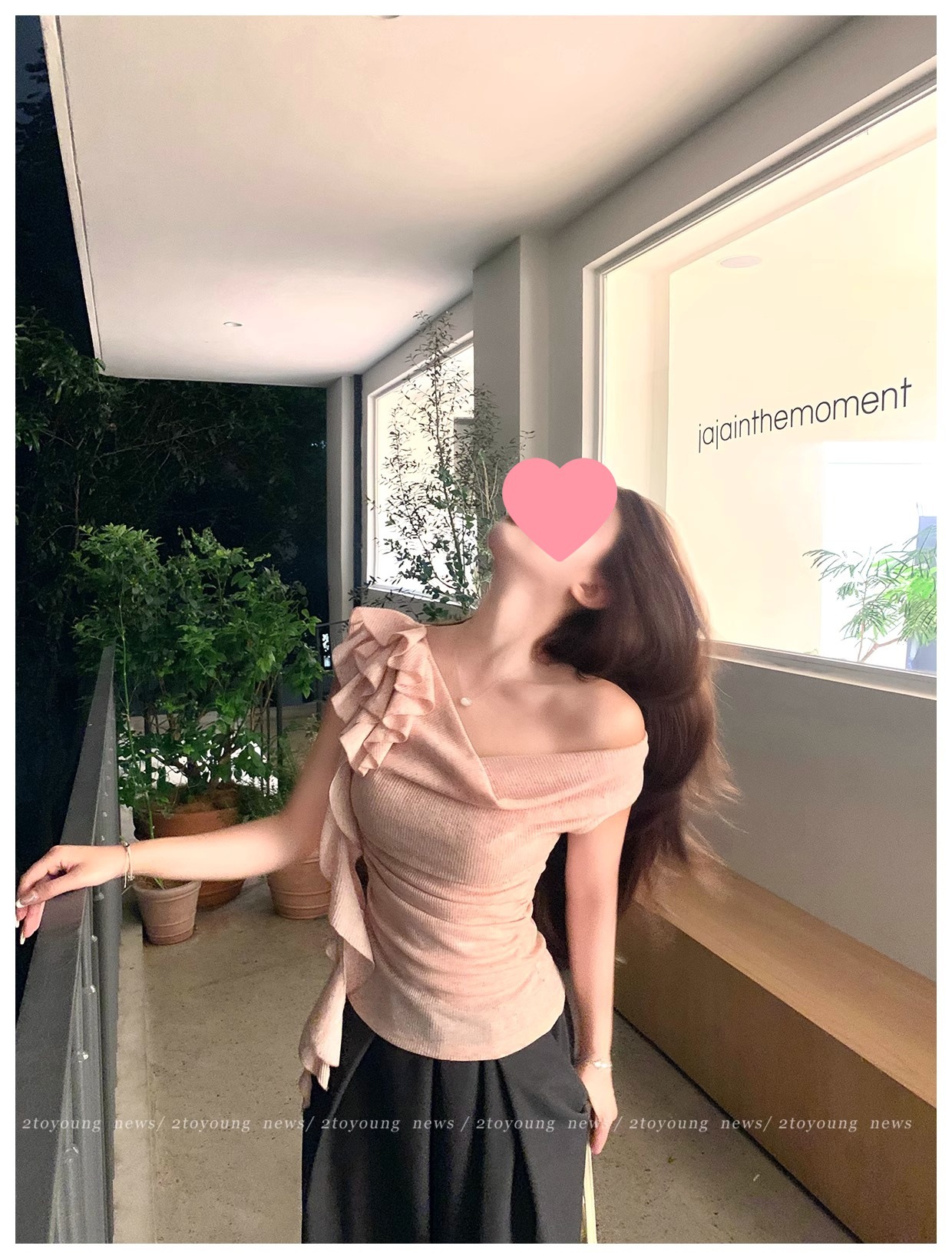 Asymmetric Ruffled Slim Tank Top