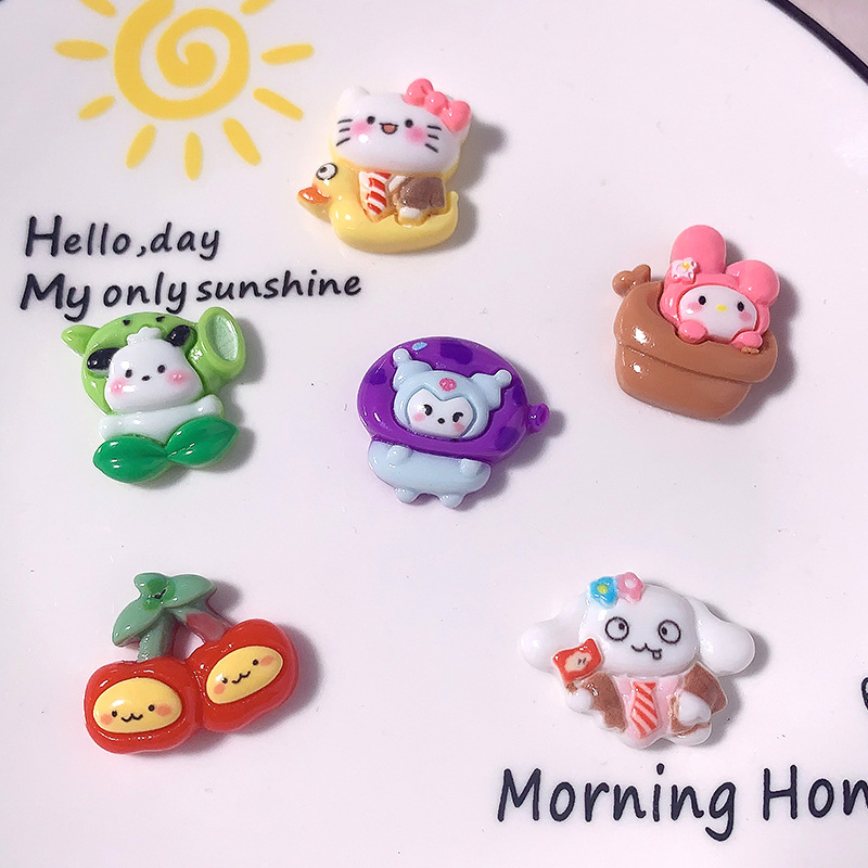 Nuevos dibujos animados Sanrio plantas DIY accesorios de resina crema pegamento para el cabello adornos de cabello hebilla de zapatos taza pegatinas accesorios hechos a mano